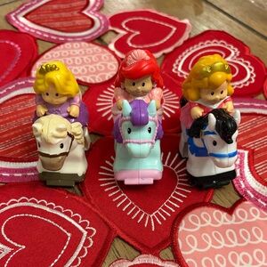 (3) Fisher Price Klip Klop Castle Horses